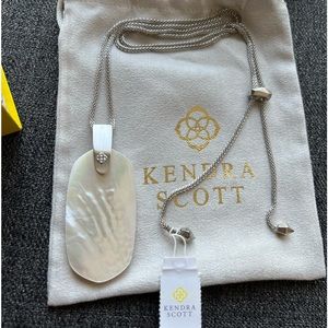 Kendra Scott Necklace